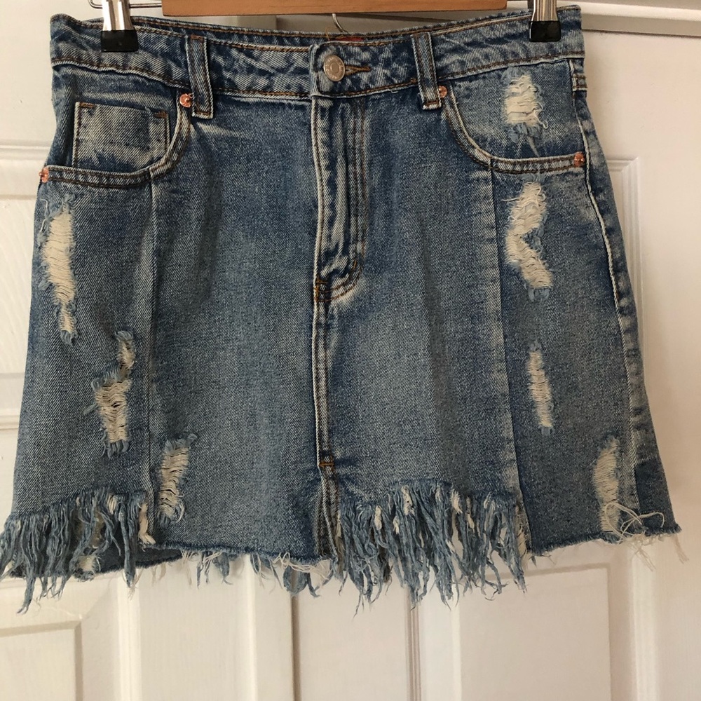Distressed denim skirt size S never worn signature 8 brand